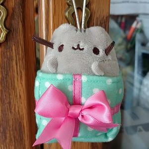 Pusheen ornament
